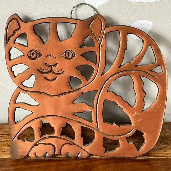Vintage '90s ODI Cat Trivet Copper & Cast Iron Wall Hanging Hot Plate Farmhouse - Picture 3 of 11